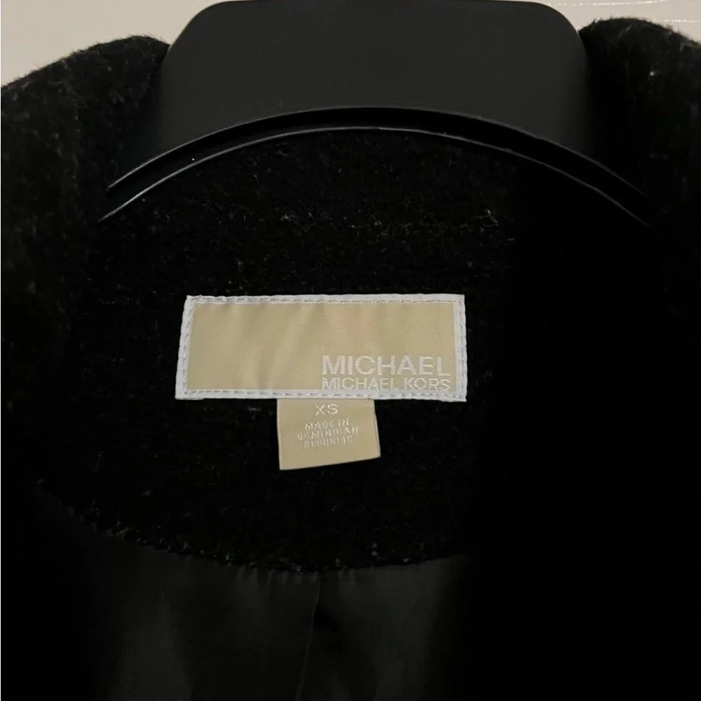 Black Michael Korse coat / Large in size - Picture 2 of 3
